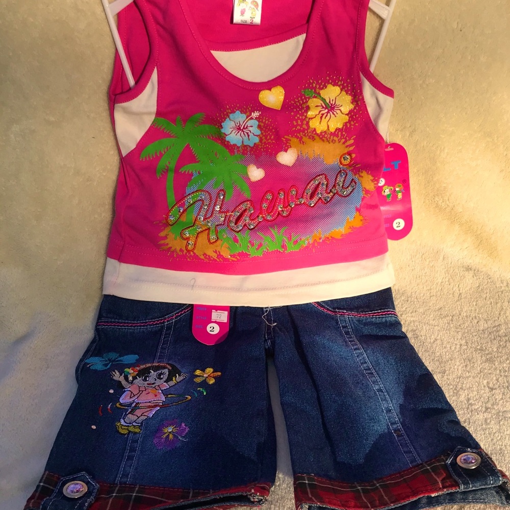 Tank top and blue jeans